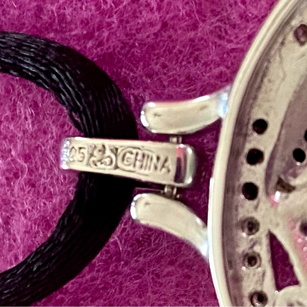 Yin And Yang Necklace Nib - image 4